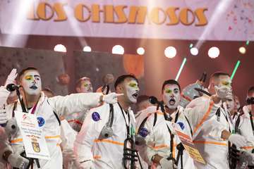 Los nietos de Sary Mánchez abren la final de murgas del Carnaval de 'Una noche en Río' (Foto TA)